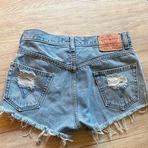 Vintage Levi’s Distressed Relaxed Fit 501 Shorts